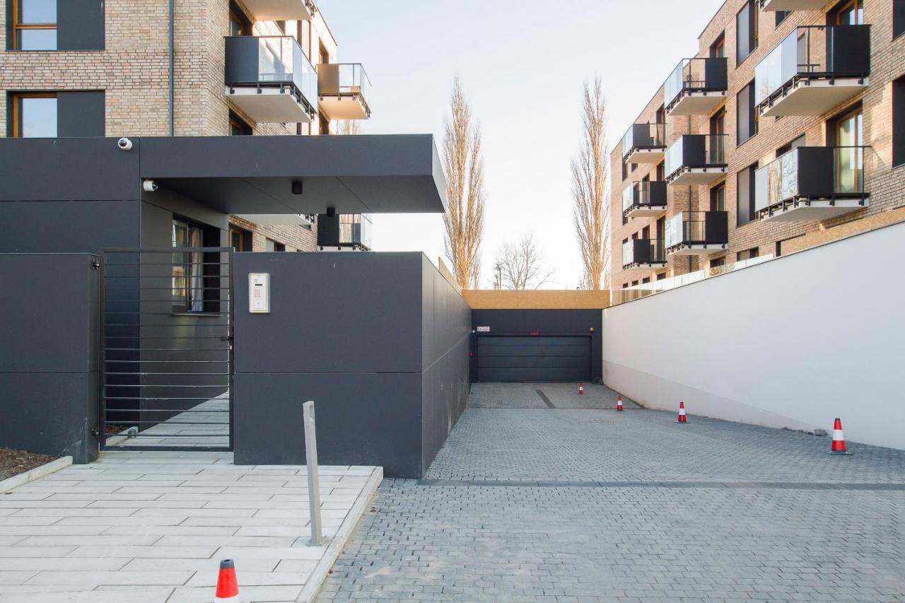 Front Park Sadowa With Parking By Renters Danzig